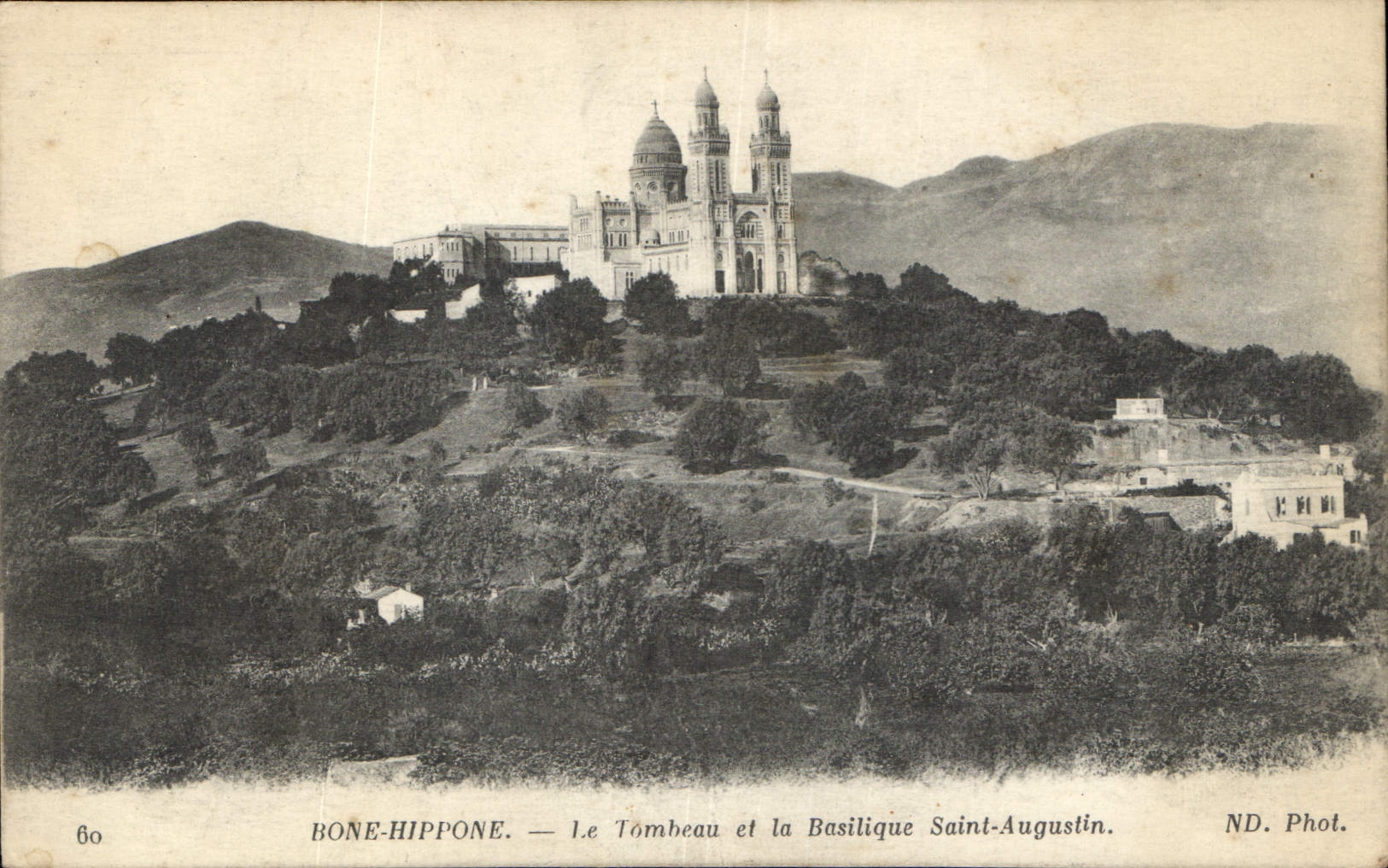 CPA Bone Hippone le Tombeau et la Basilique Saint Augustin 