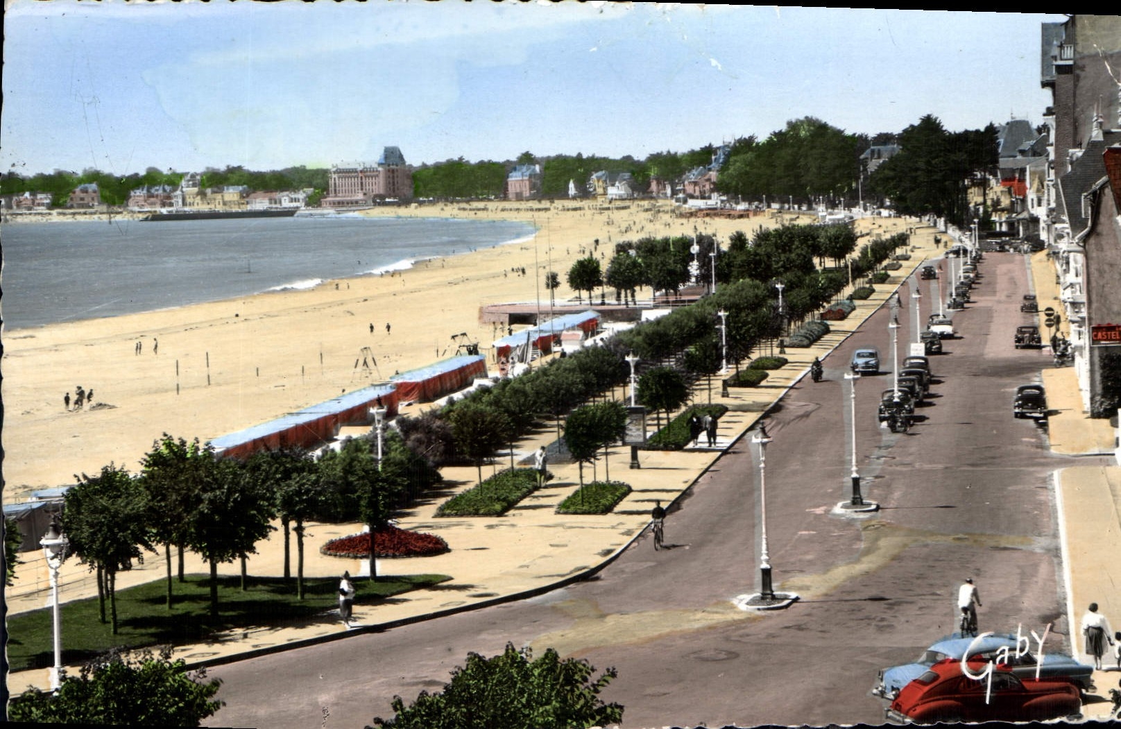 CPA La Baule L Atl Esplanade de l'Hermitage et Plage Benoist 