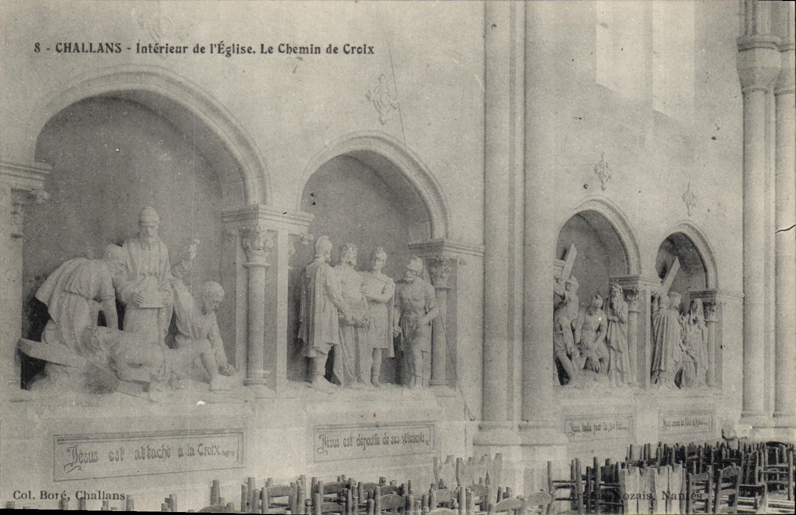 CPA Challans Interieur de l'Eglise le Chemin de Croix 