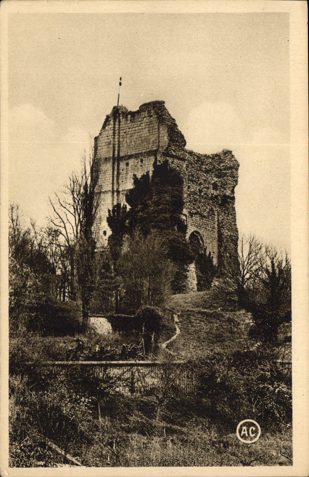 CPA Brionne Vieux chateau XIV siecle 