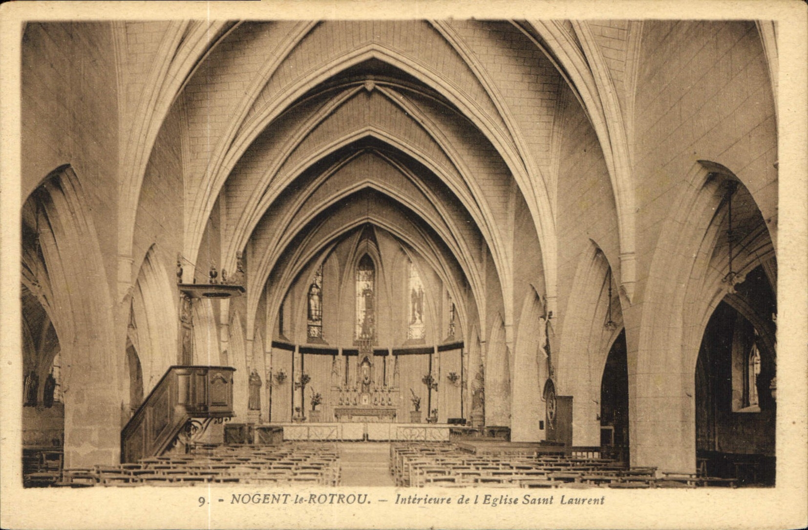 Nogent-le-Rotrou — Intérieure de l'Église Saint Laurent — Édition La Cigogne