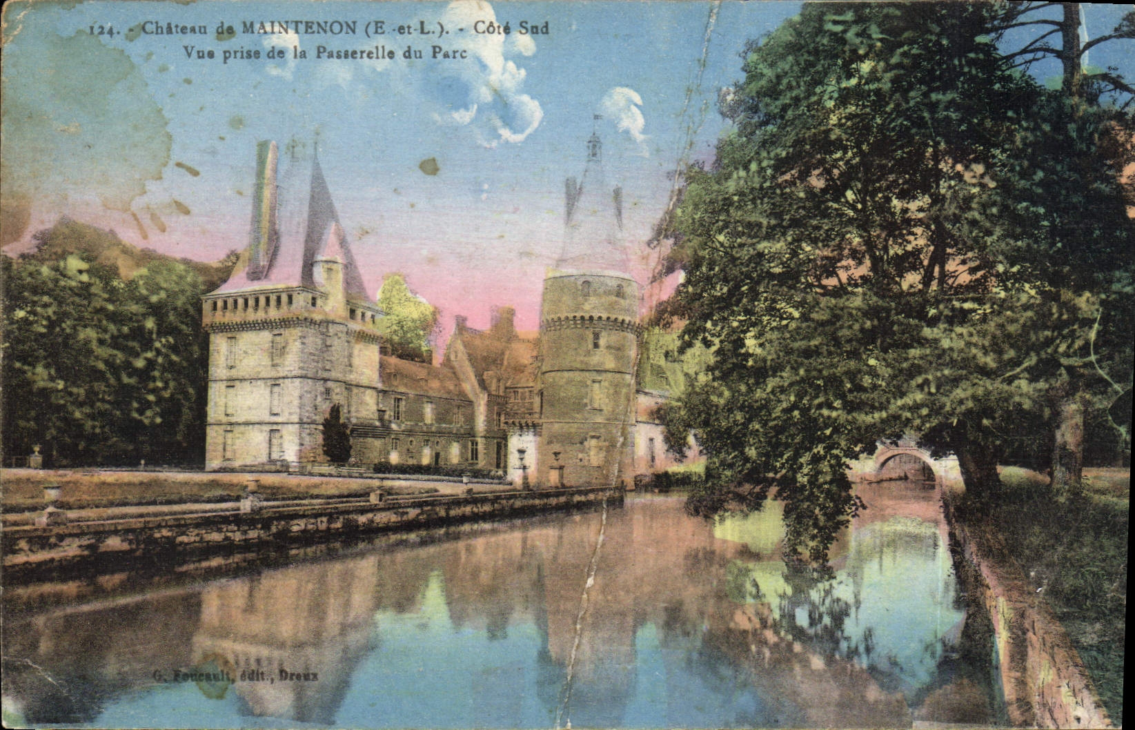 CPA Chateau de Maintenon E et L Cote Sud vue prise de la Passerelle du Parc 