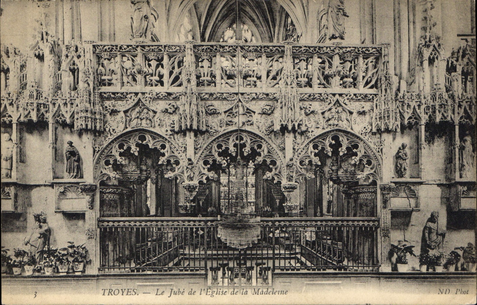 Troyes — Der Chorvorhang der Kirche der Madeleine — ND Phot