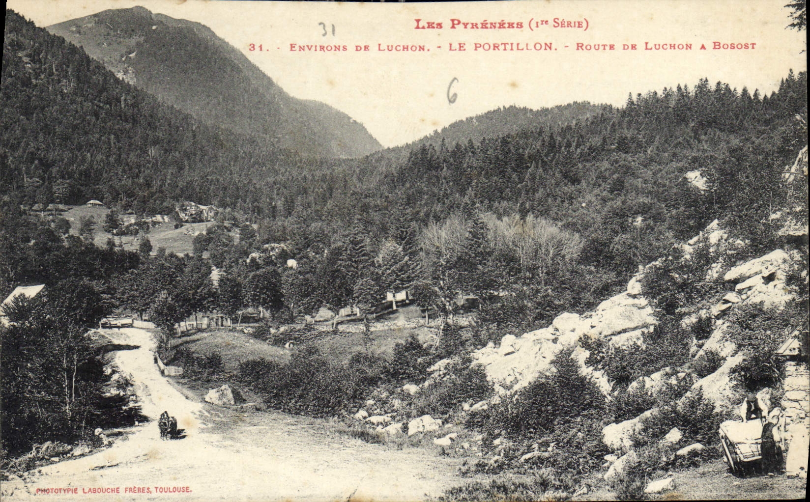 CPA Les Pyrenees Environs de Luchon Le Portillon Route de Luchon a Bogort 