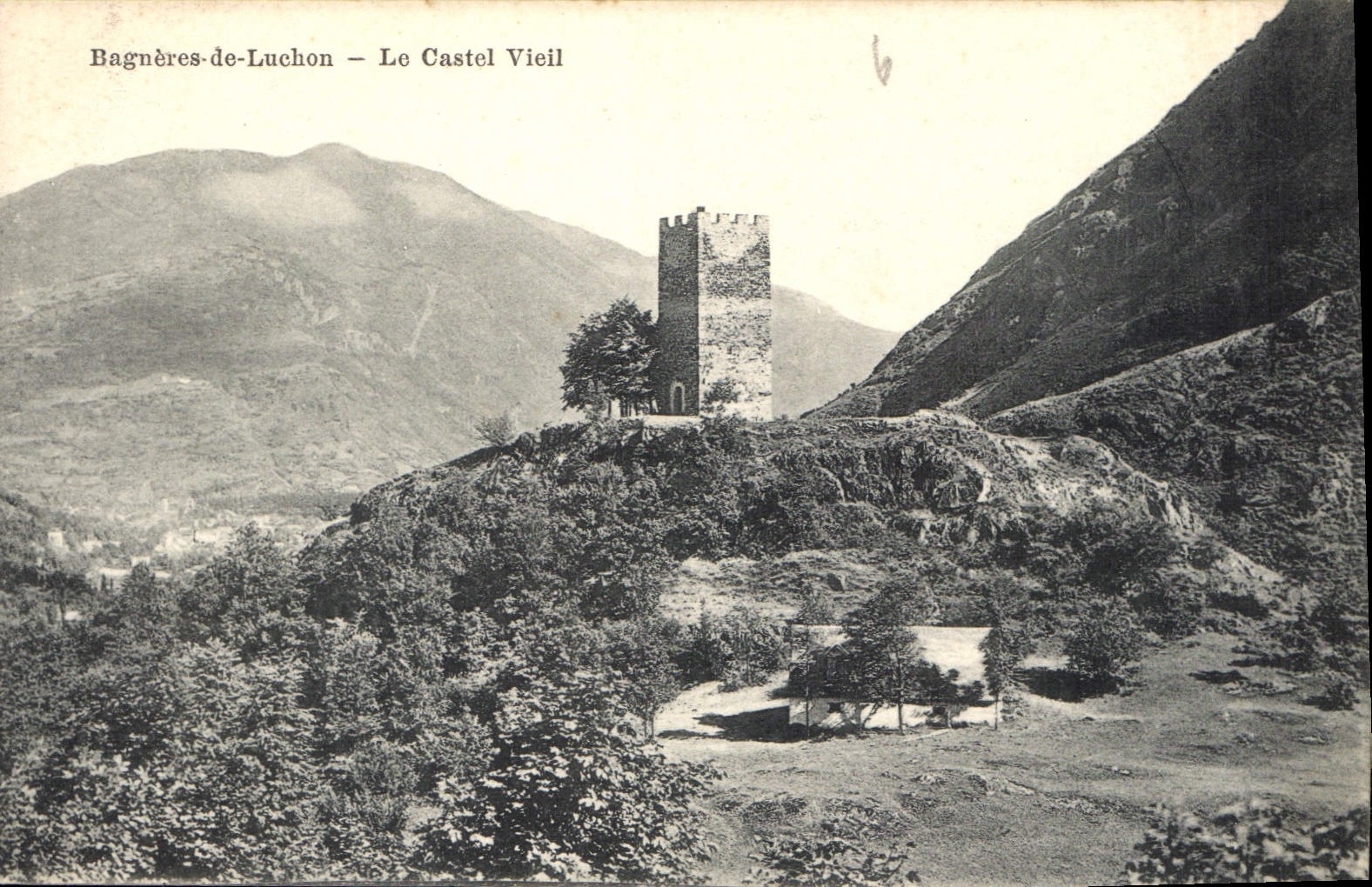 CPA Bagneres de Luchon Le Castel Vieil 