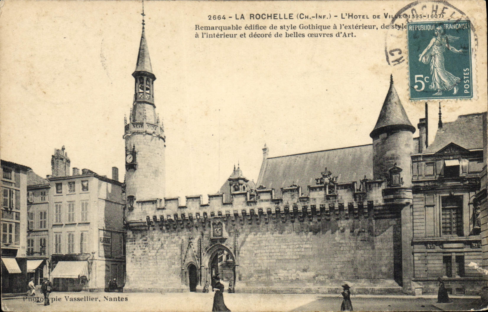 CPA La Rochelle Ch Inf L'Hotel de Ville 