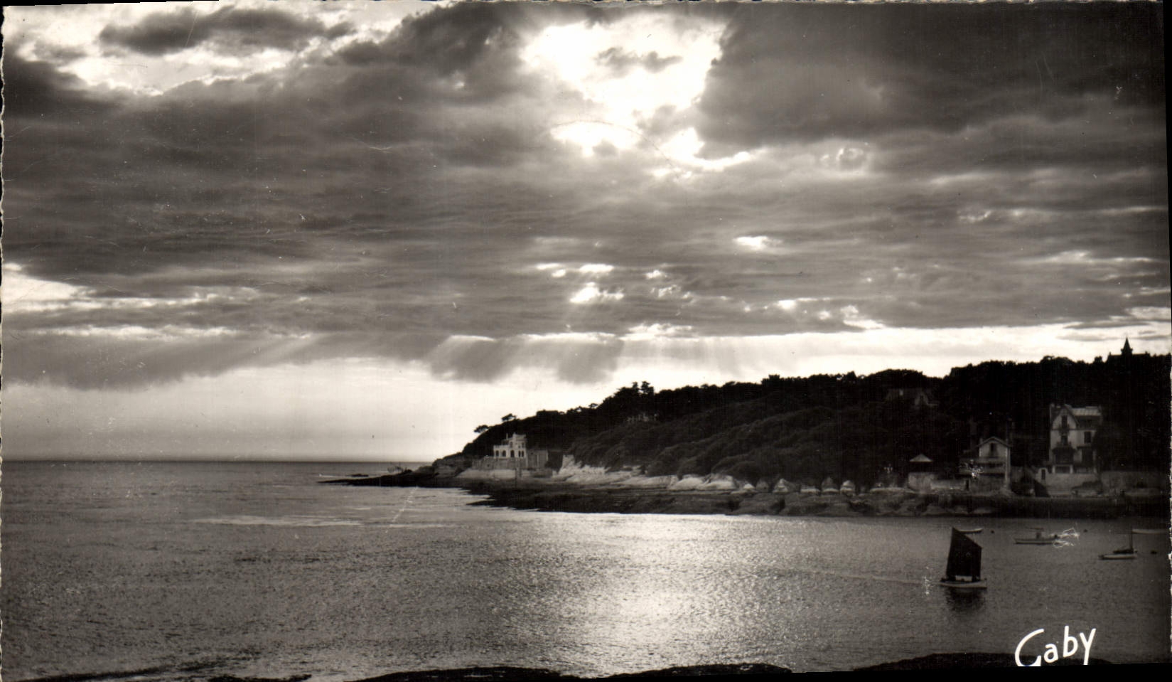 CPA Saint Palais sur Mer Ch Mme Contre jour sur la Pointe des Pierrieres 