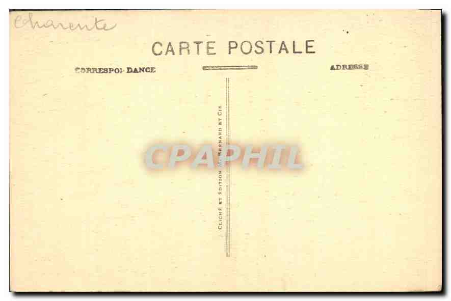 CPA La Rochefoucauld Le Chateau les Galeries  — Verso