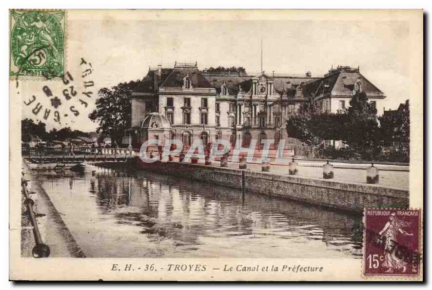 CPA Troyes Le Canal et la Prefecture 