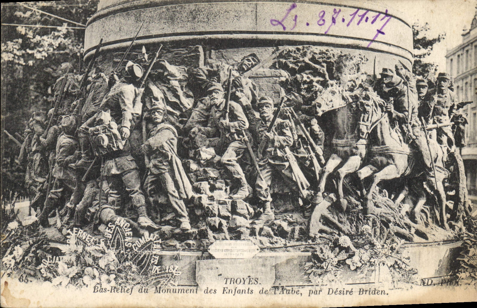Troyes — Bas-relief du Monument des Enfants de l'Aube, par Désiré Briden — ND. Phot.