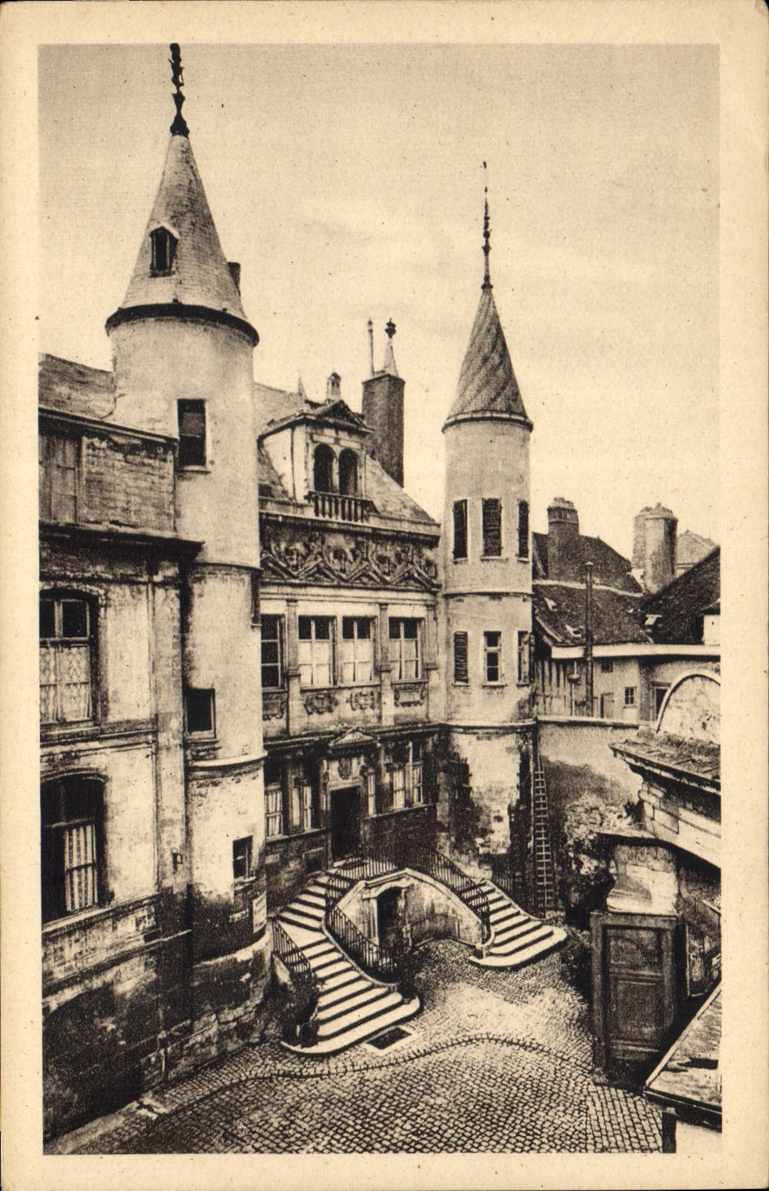 Troyes — Hôtel de Vauluisant (XVIe siècle) — Ch. Grandaddier, photo-éditeur Troyes