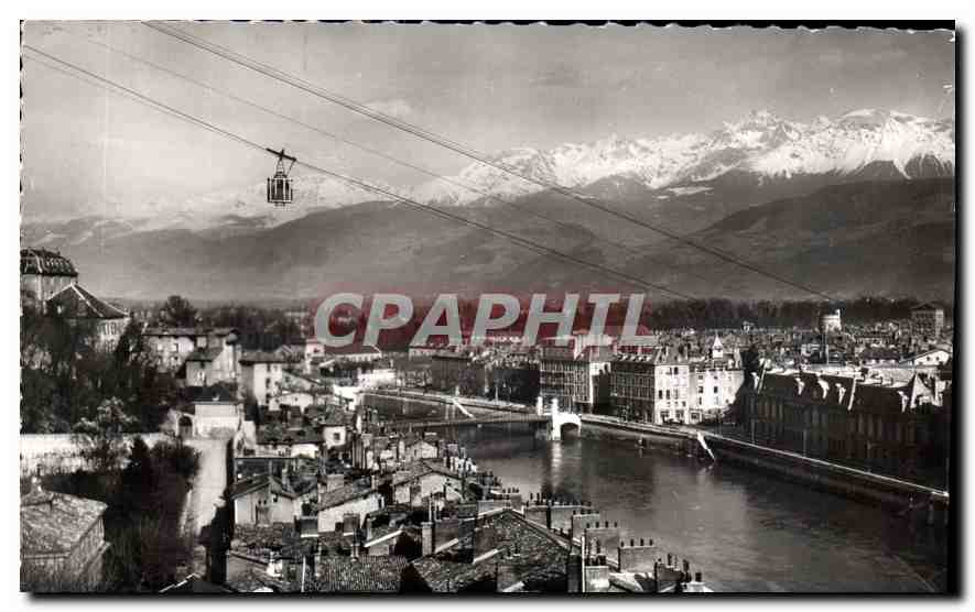 CPA Grenoble Vue generale et le Teleferique 