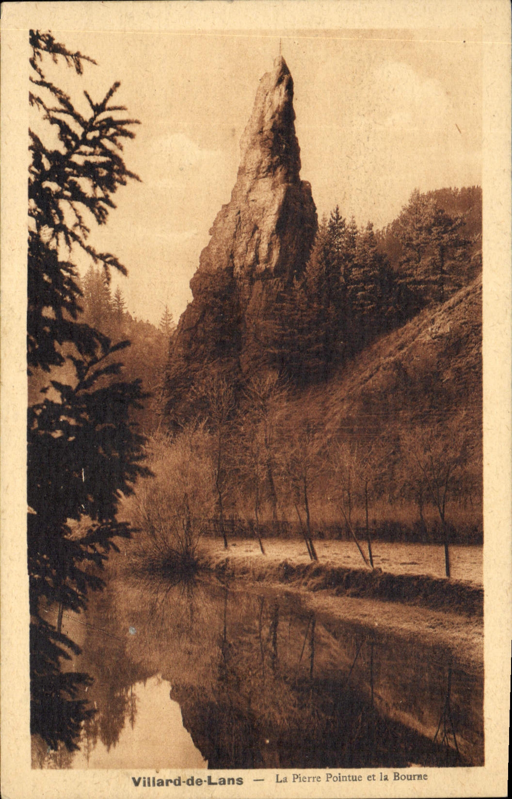CPA Villard de Lans La Pierre Pointue et la Bourne 