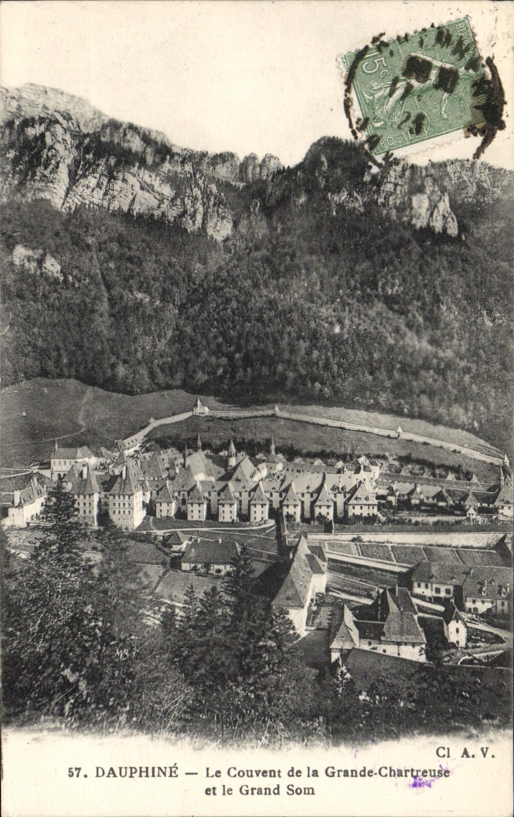 CPA Dauphine Le Couvent de la Grande Chartreuse et le Grand Som 
