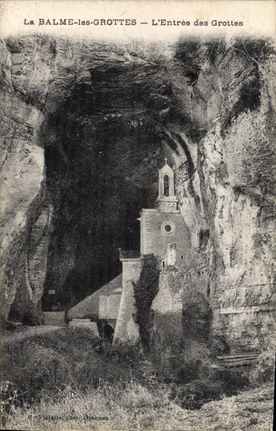 CPA La Balme les Grottes L'Entree des Grottes 