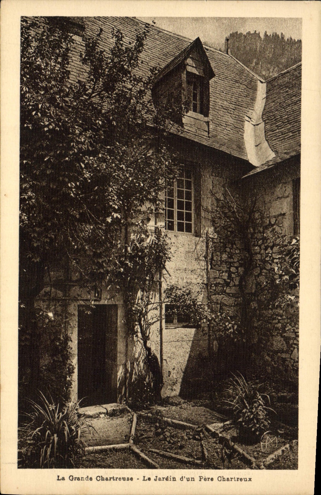 CPA La Grande Chartreuse Le Jardin d'un Pere Chartreux 