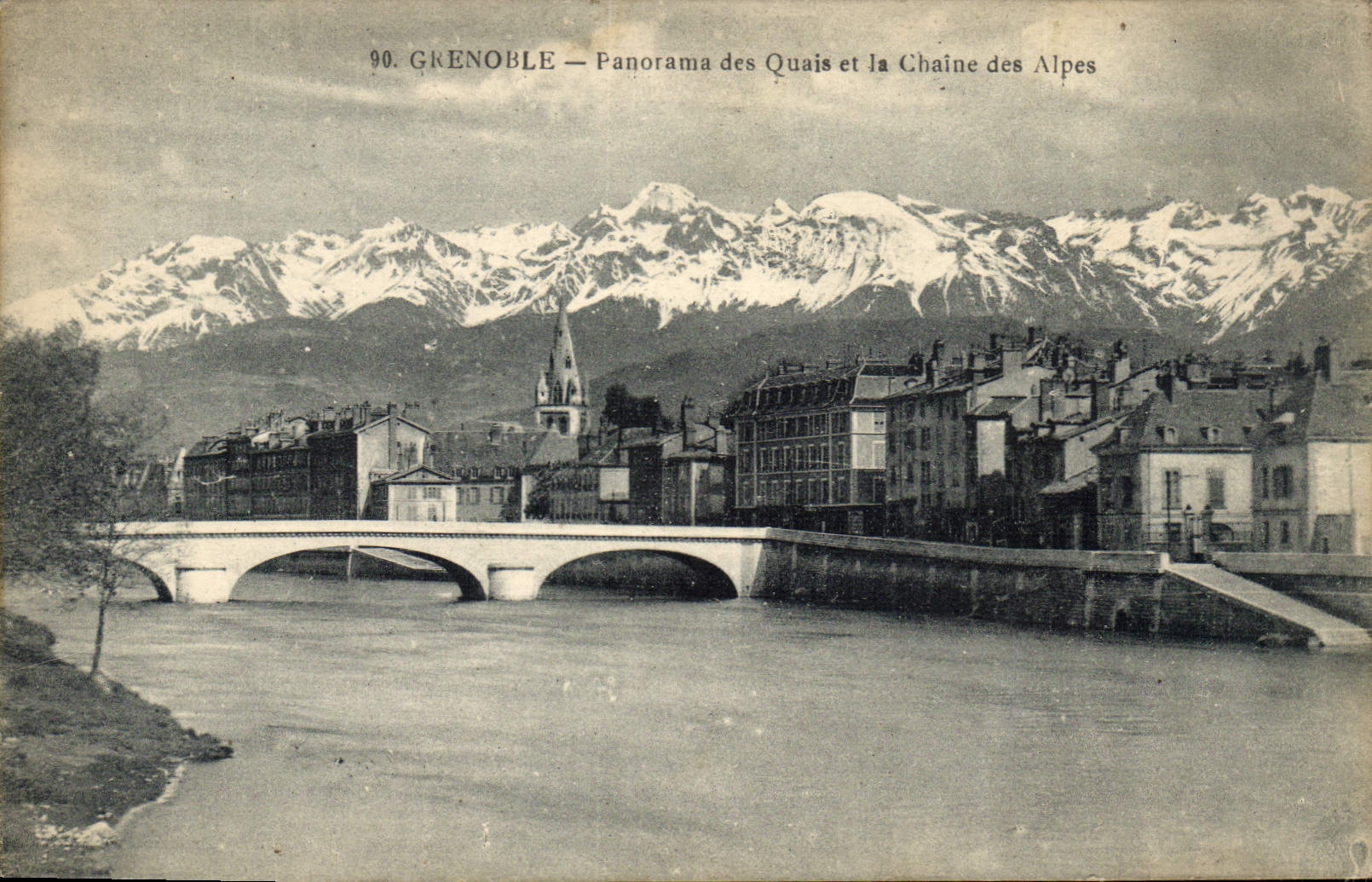 Grenoble — Panorama des Quais et la Chaîne des Alpes — P. Gaude, phot.édit. Grenoble