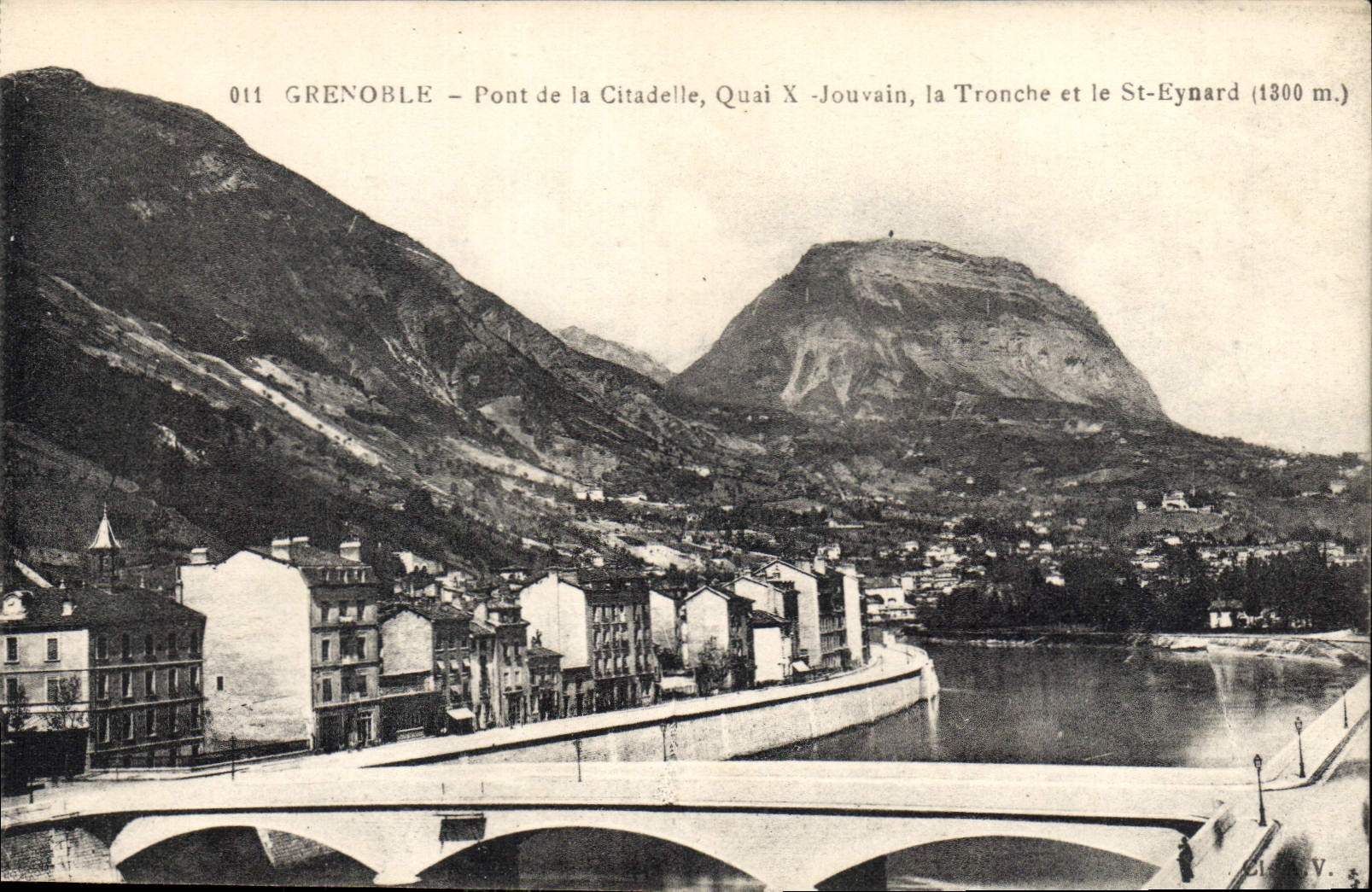 Grenoble — Pont de la Citadelle, Quai X-Jouvain, la Tronche et le St-Eynard (1300 m.) — Éditeur V. 3