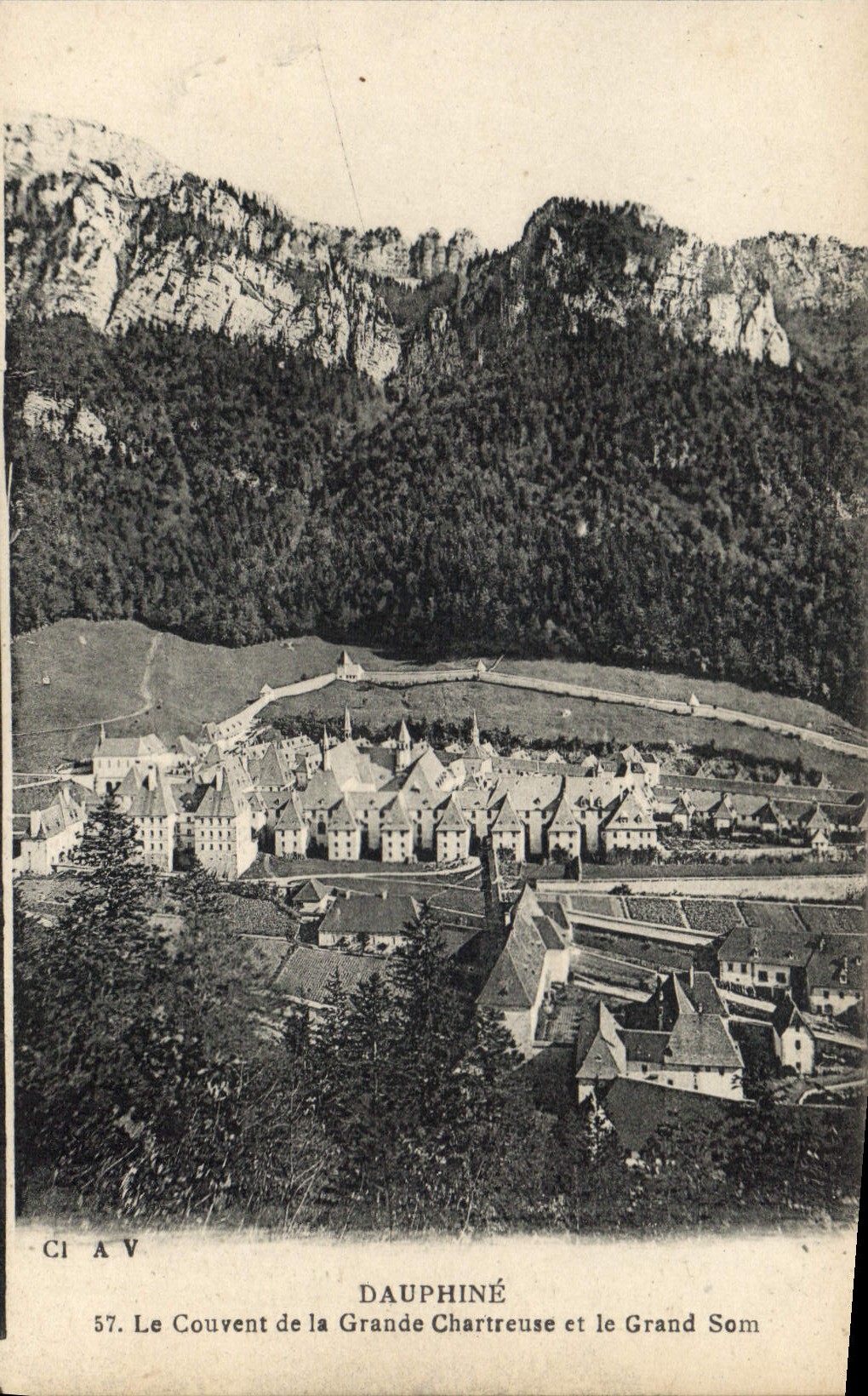 Le Couvent de la Grande Chartreuse et le Grand Som — Dauphiné — CI AV n°57