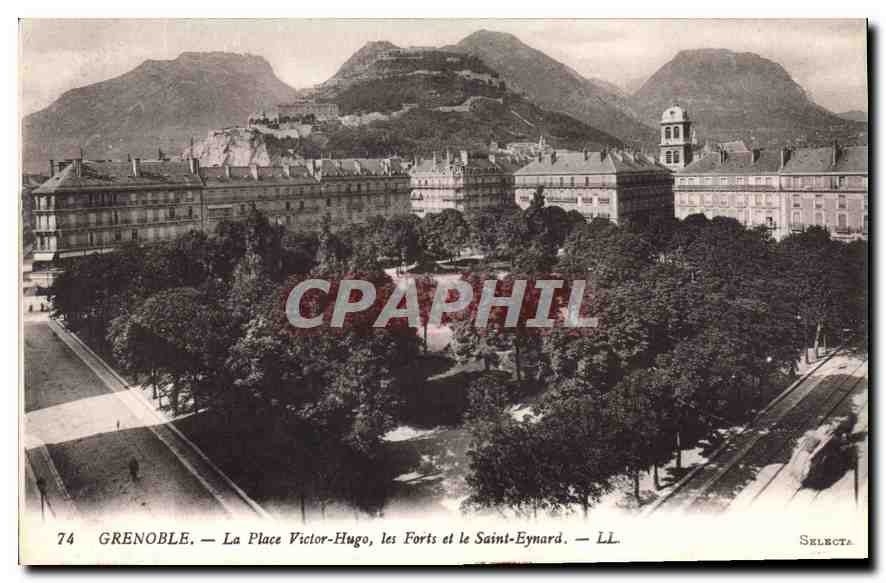 CPA Grenoble la Place Victor Hugo les Forts et le Saint Eynard 