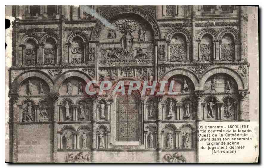 Angouleme - Partie centrale de la façade de la cathédrale avec la grande scène du Jugement dernier (Art roman)