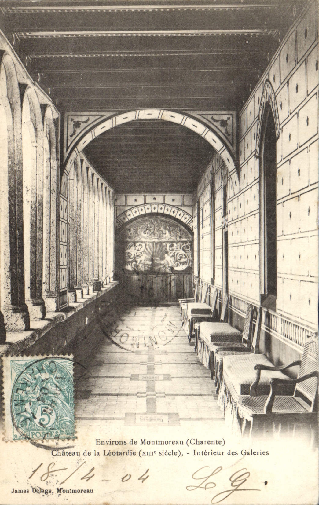 CPA Environs de Montmoreau Charente Chateau de la Leotardie XIII siecle Interieur des Galeries 
