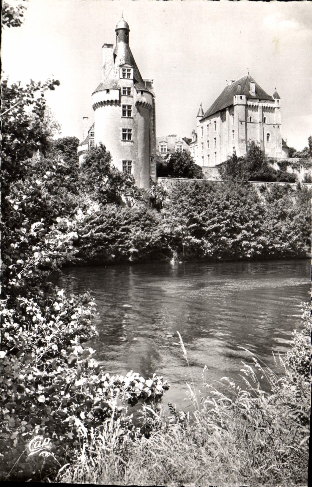 CPA Bonnes le Chateau de Touffou entre Chatellerault et Chauvigny 