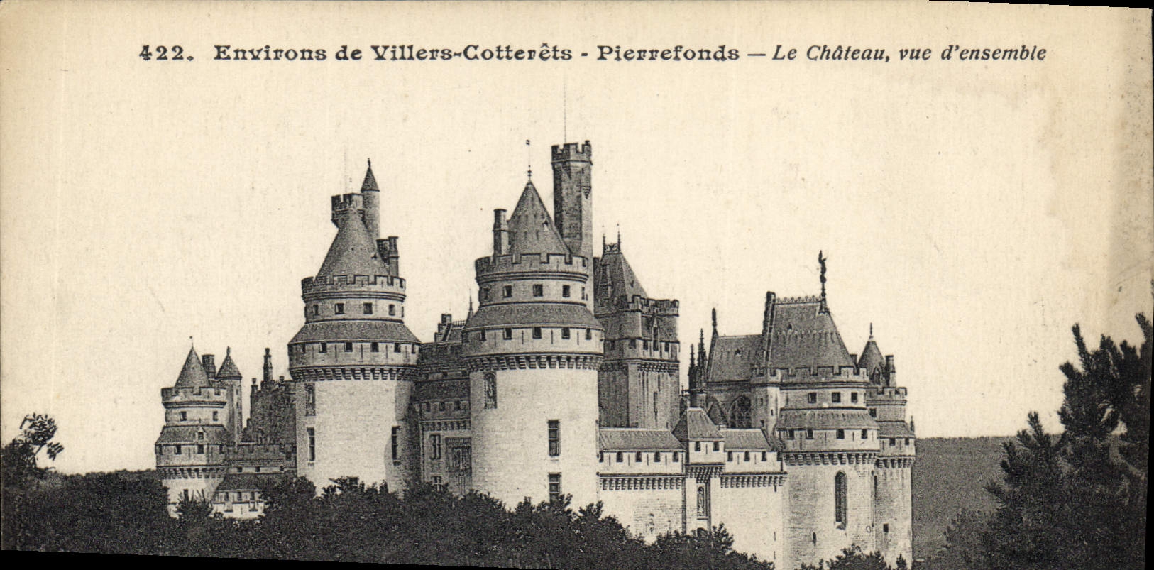 Umgebung von Villers-Cotterêts - Pierrefonds — Das Schloss, Gesamtansicht — n° 422