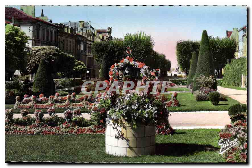 Les Jardins de l'Hôtel de Ville — Angoulême — Éditions d'Art Gilbert