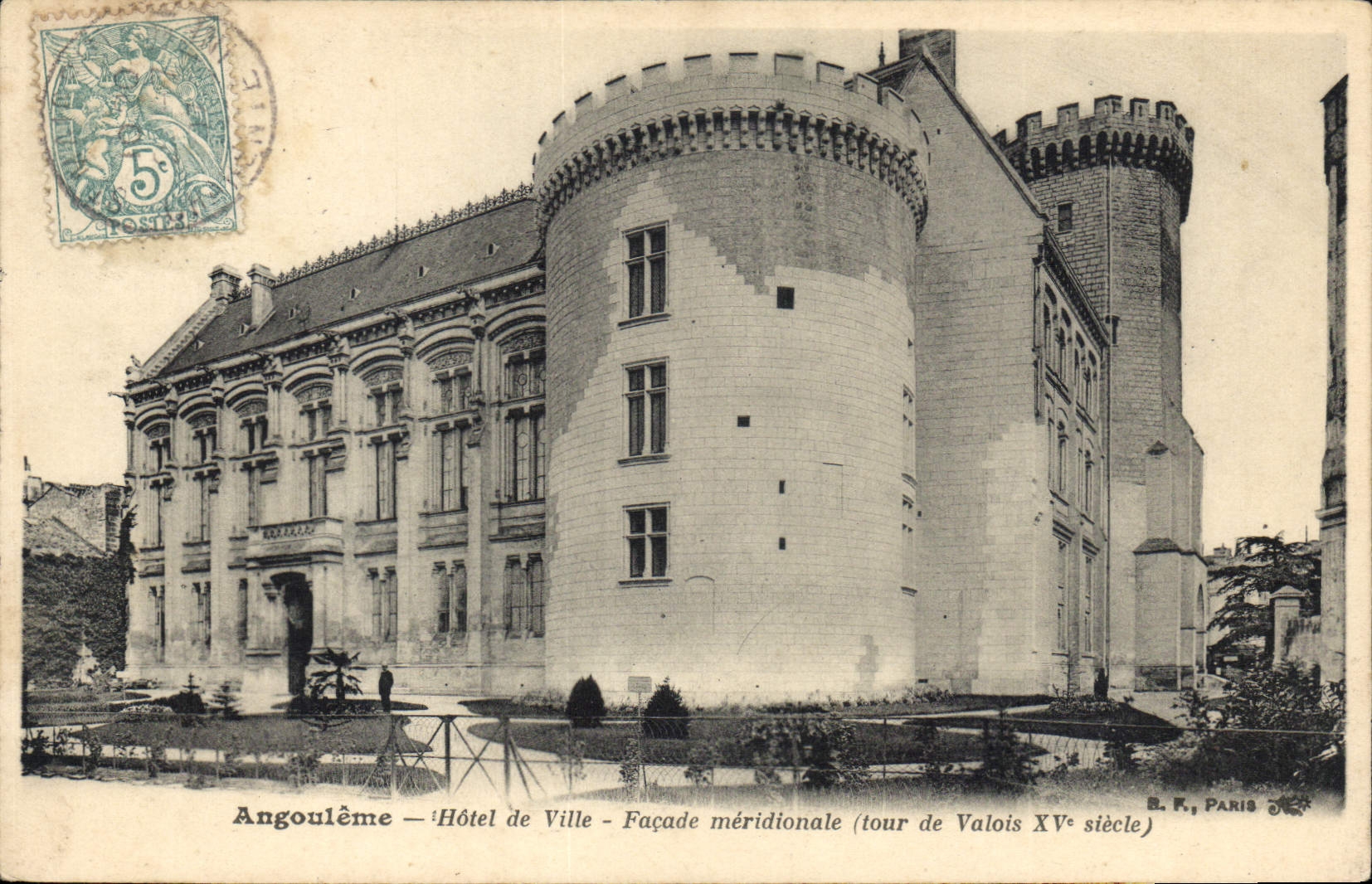 Angoulême — Hôtel de Ville — Façade méridionale (tour de Valois XVᵉ siècle) — B. F., Paris