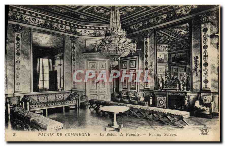 CPA Palais de Compiegne Le Salon de Famille 