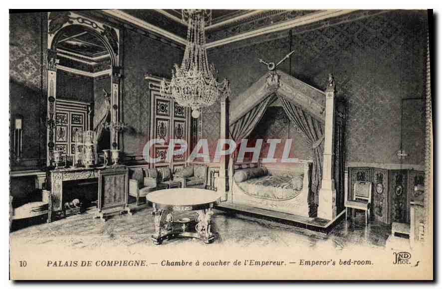 CPA Palais de Compiegne Chambre a coucher de l'Empereur 