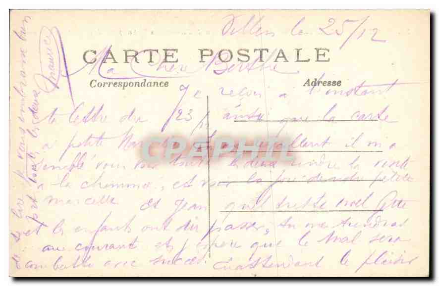 Environs de Villers-Cotterêts — Le Château de Pierrefonds — Vue prise de la route de Compiègne — Éditeur Chevaux et Voitures, n° 421 — Reverso