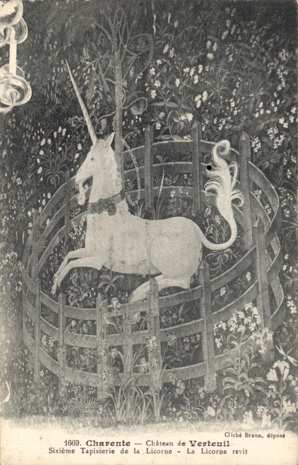 CPA Charente Chateau de Verteuil Sxieme Tapisserie de la Licorne la Licorne Revit 