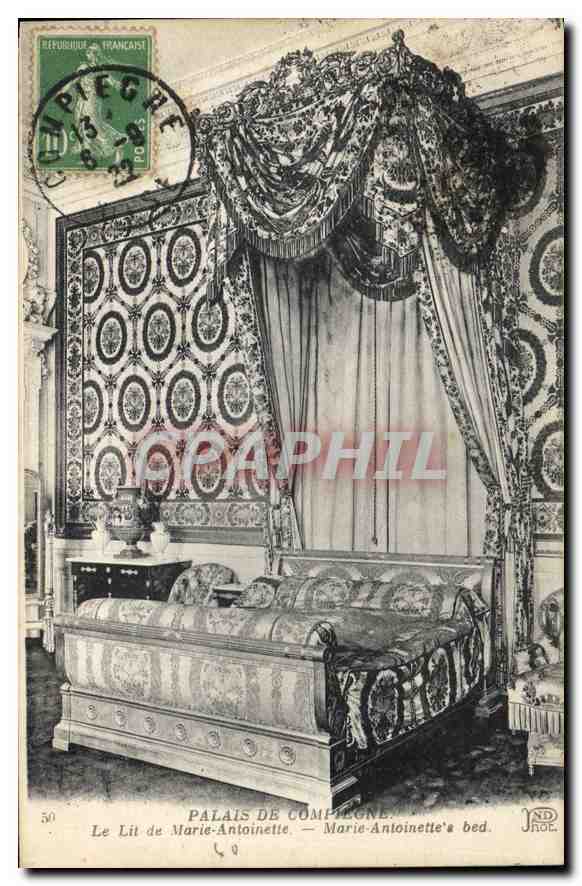 CPA Palais de Compiegne le Lit de Marie Antoinette 