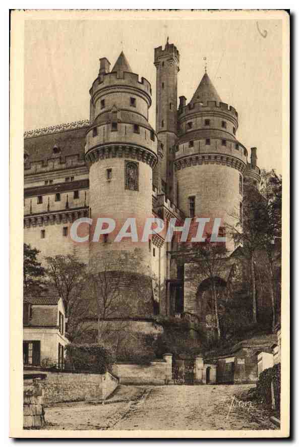 Château de Pierrefonds — Oise — Les Éditions d'Art Yvon, Paris