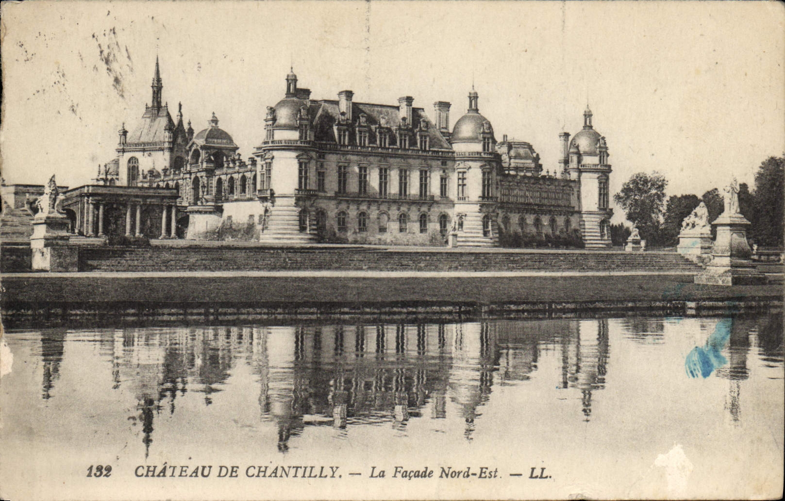 CPA Chateau de Chantilly la facade Nord Est 