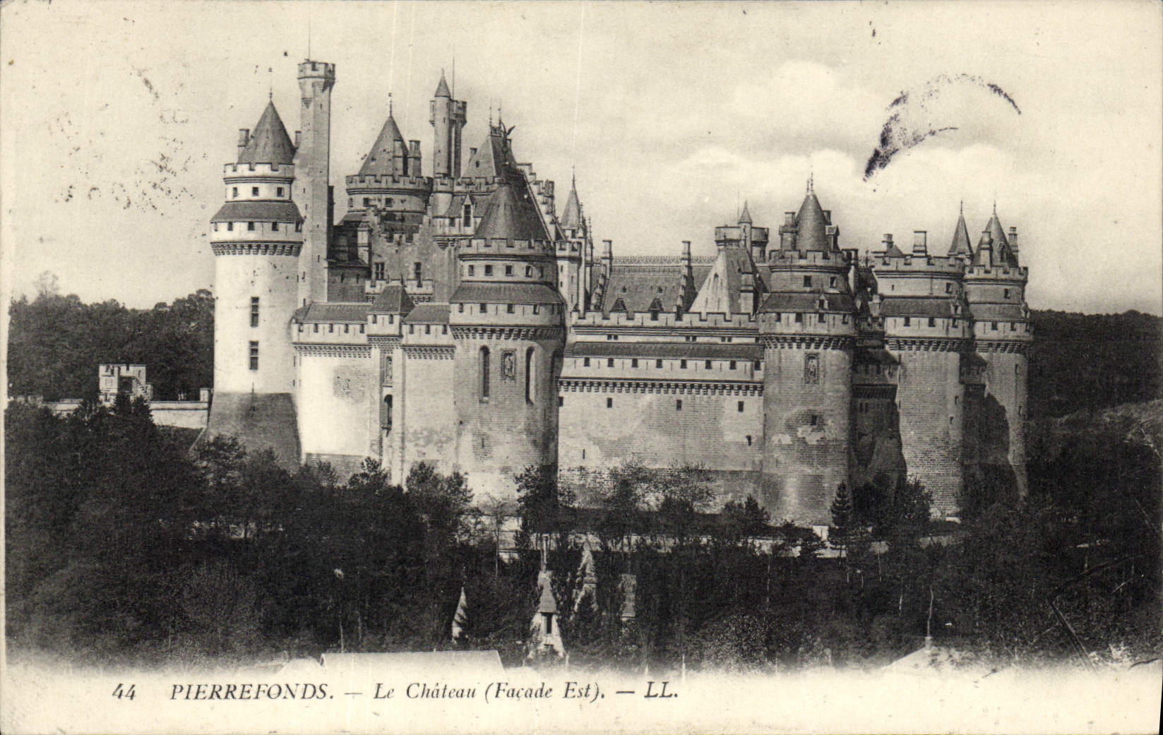 PierreFonds — Das Schloss (Ostfassade) — LL.