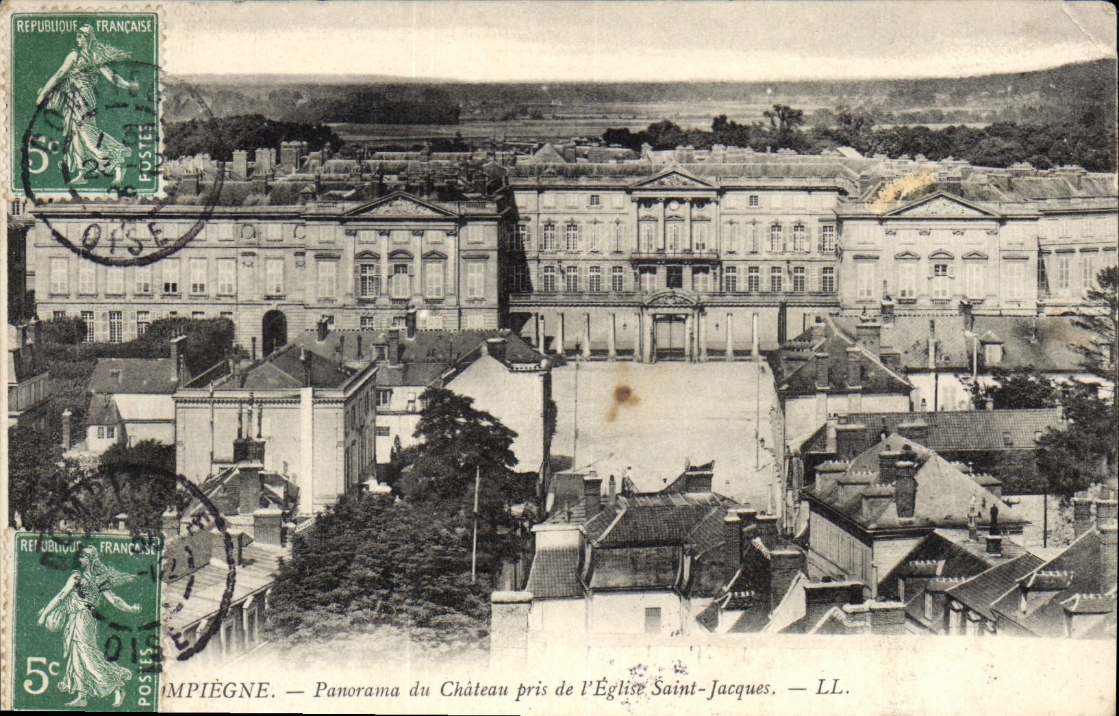 CPA Compiegne Panorama du Chateau pris de l'Eglise Saint Jacques 