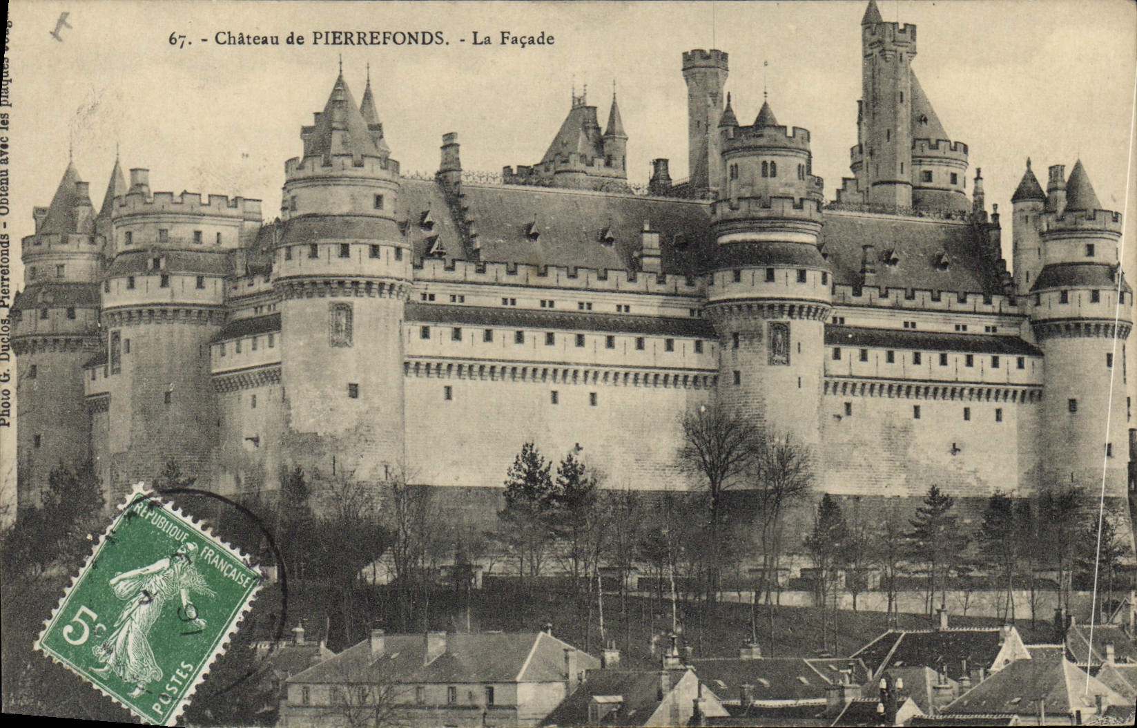 Château de Pierrefonds — La Façade — Photo G. Duclos, Pierrefonds, n°67