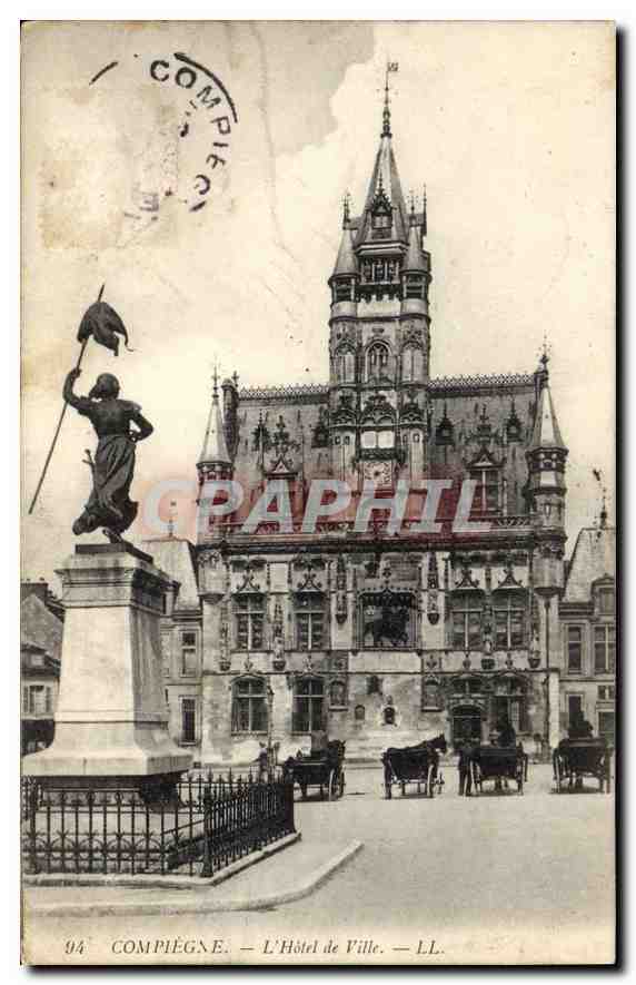 CPA Compiegne L'Hotel de Ville 