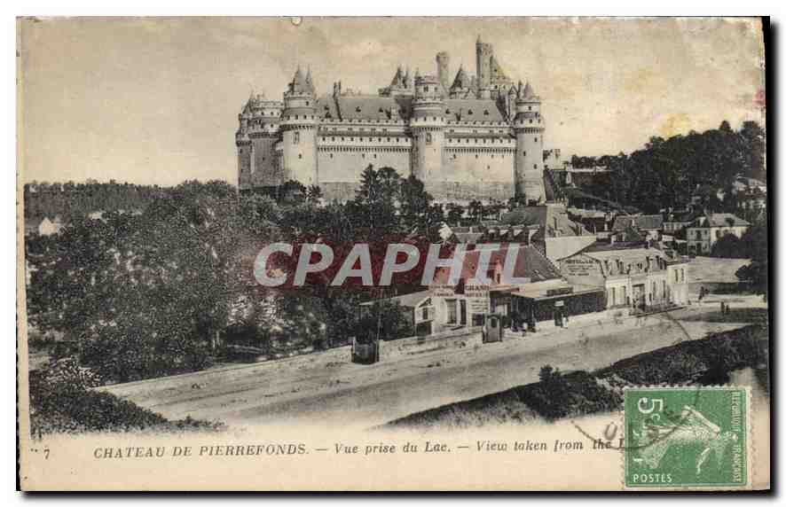 CPA Chateau de Pierrefonds Vue prise du Lac 