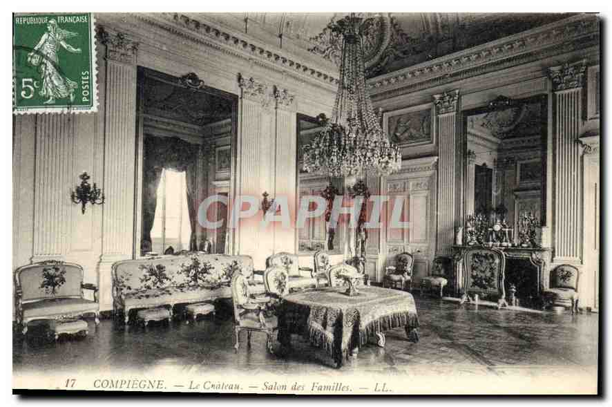 CPA Compiegne Le Chateau Salon des Familles 