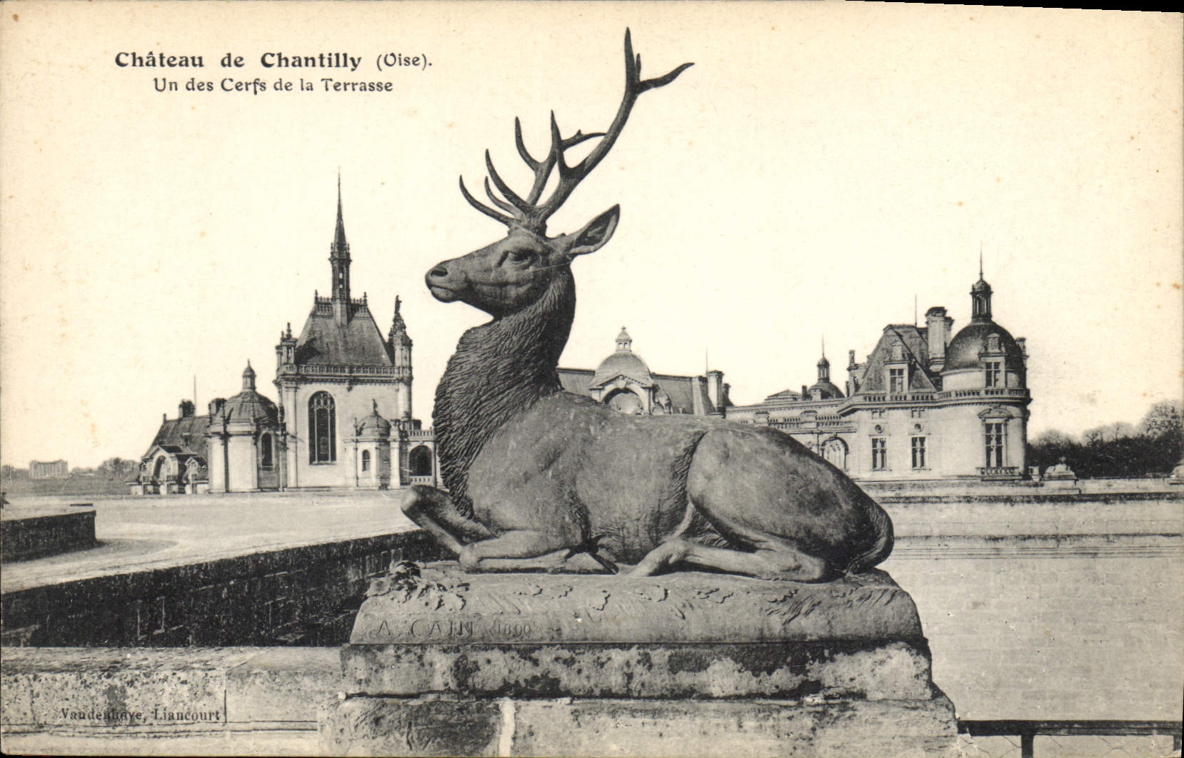 Château de Chantilly (Oise) — Un des Cerfs de la Terrasse — Vandenhove, Liancourt