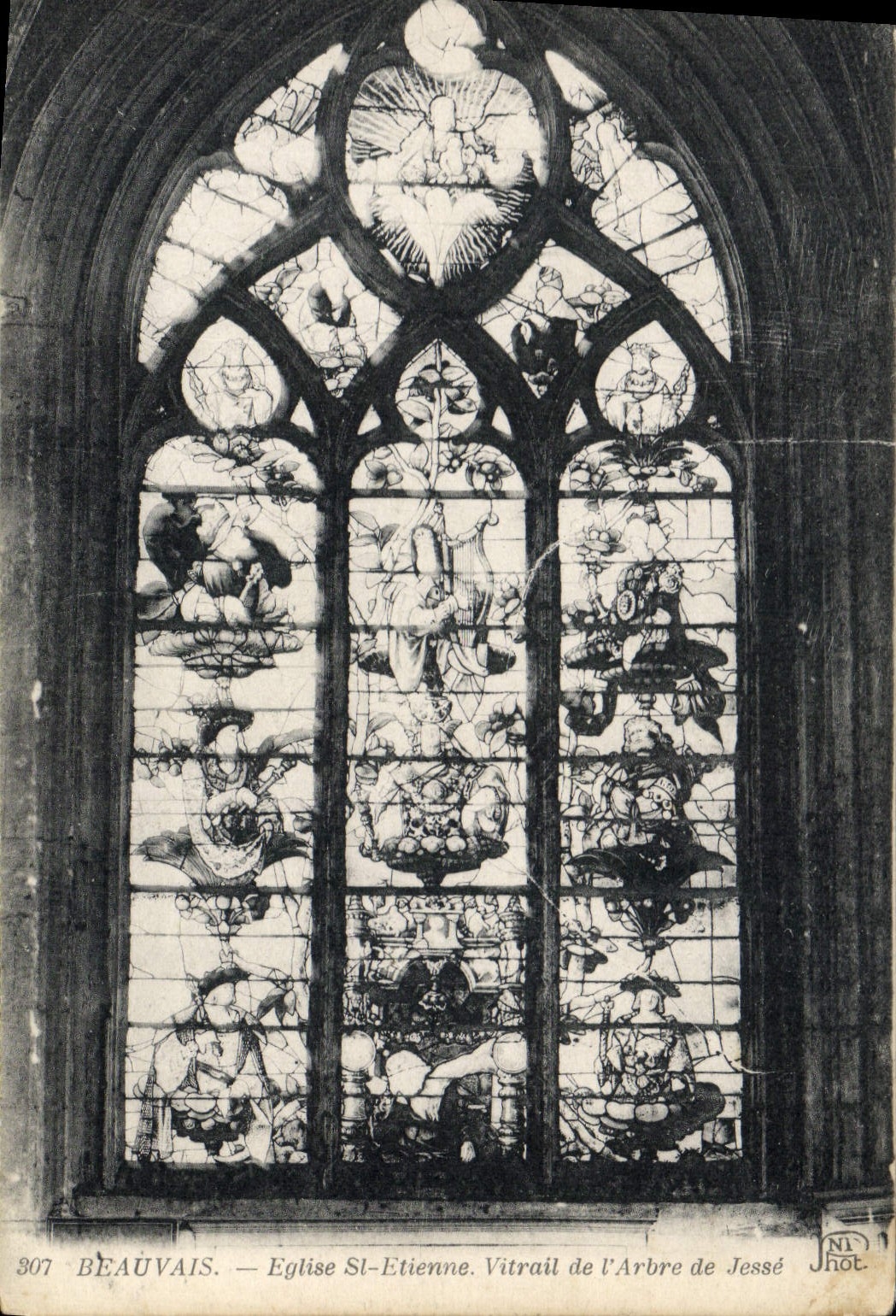 CPA Beauvais  Eglise St Etienne Vitrait de l'Arbre de Jesse 