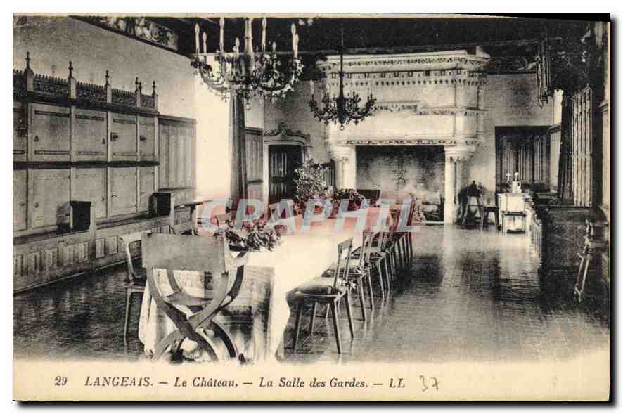 CPA Langeais Le Chateau La Salle des Gardes 