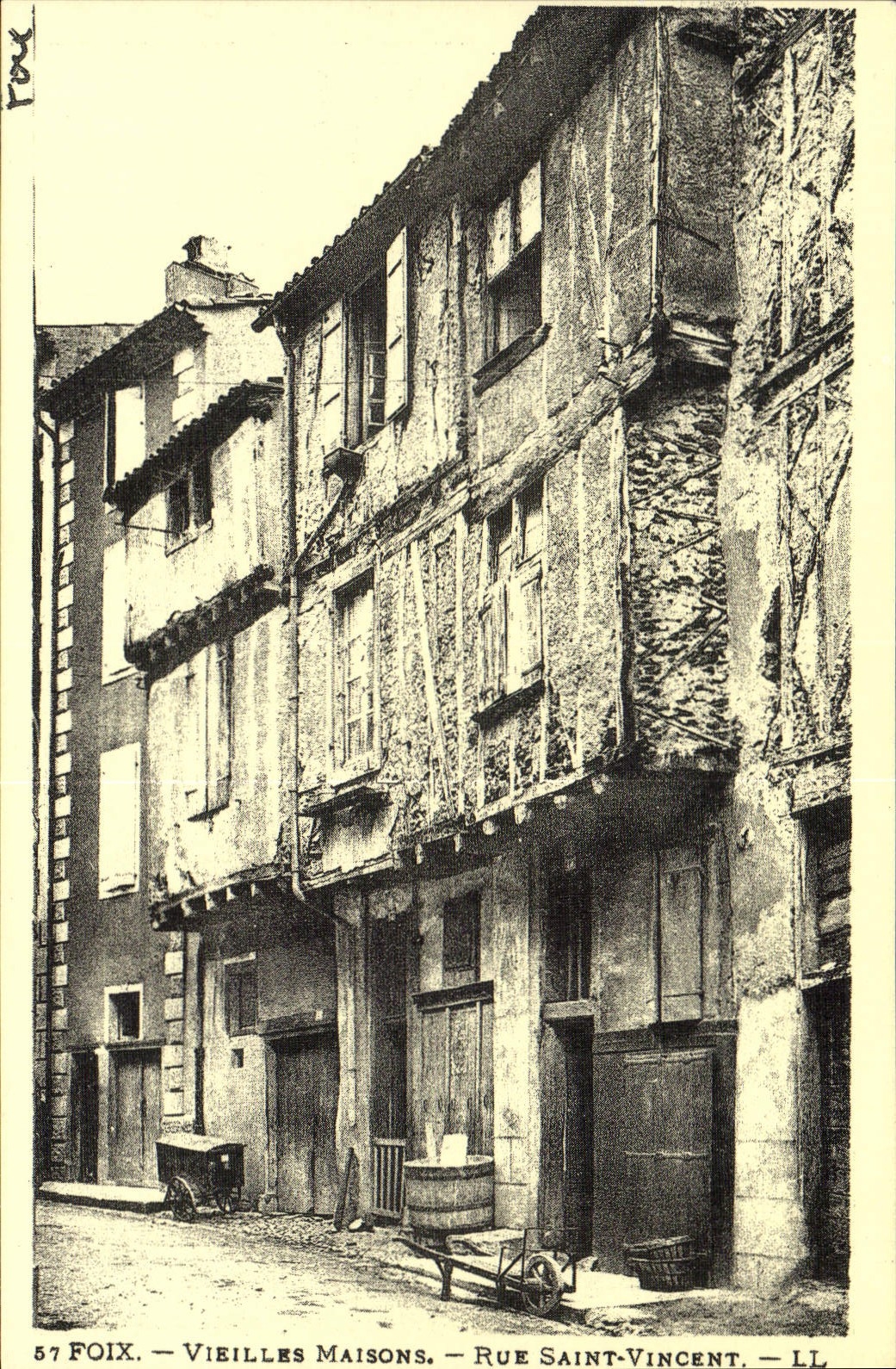 REPRO Foix Vieilles Maisons Rue Saint Vincent 