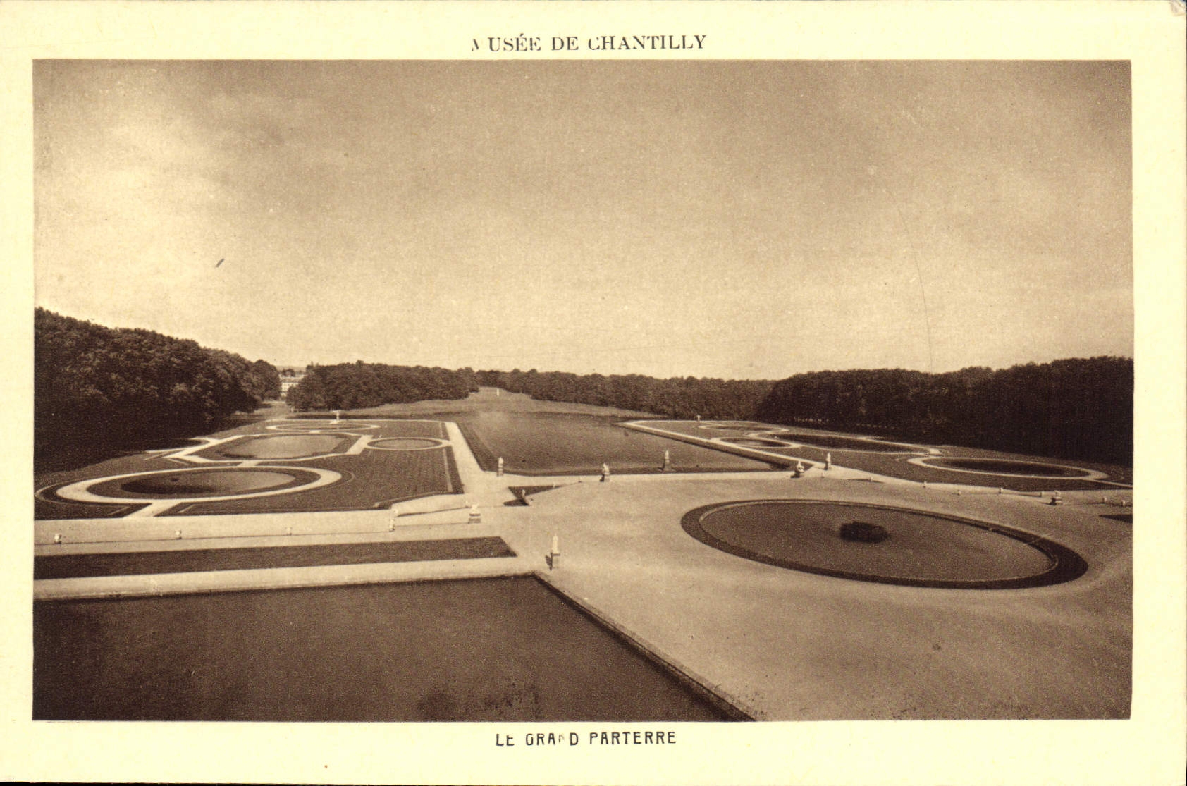 CPA Musee de Chantilly Le Grand d'Parterre 