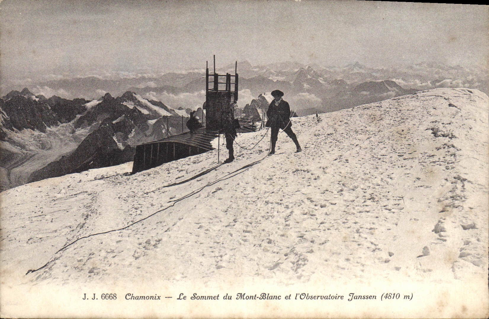 Le Sommet du Mont-Blanc et l'Observatoire Janssen (4810 m) — Chamonix — J. J. 6668