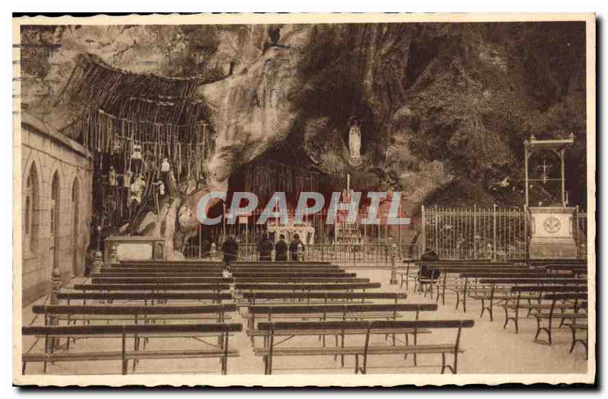 CPA Lourdes La Grotte Miraculeuse 